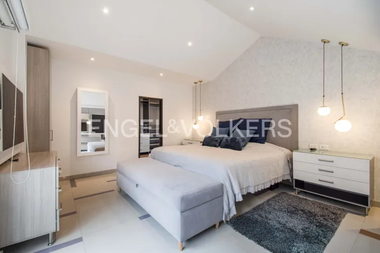 Casa de 5 alcobas en venta en Pontevedra, Bogotá, 430 m² · foto 8 de 20