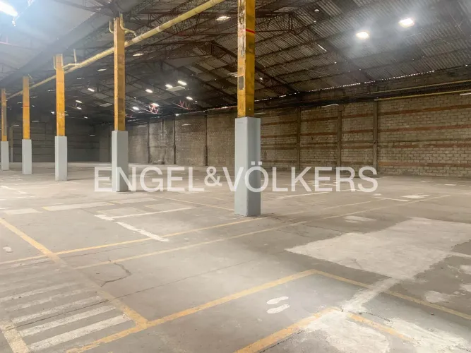 Bodega en arriendo en Laureles, Itagüí · foto 3 de 15