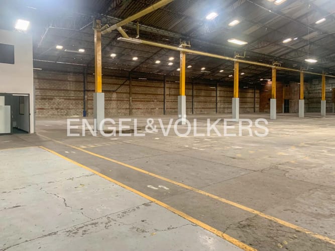 Bodega en arriendo en Laureles, Itagüí · foto 2 de 15