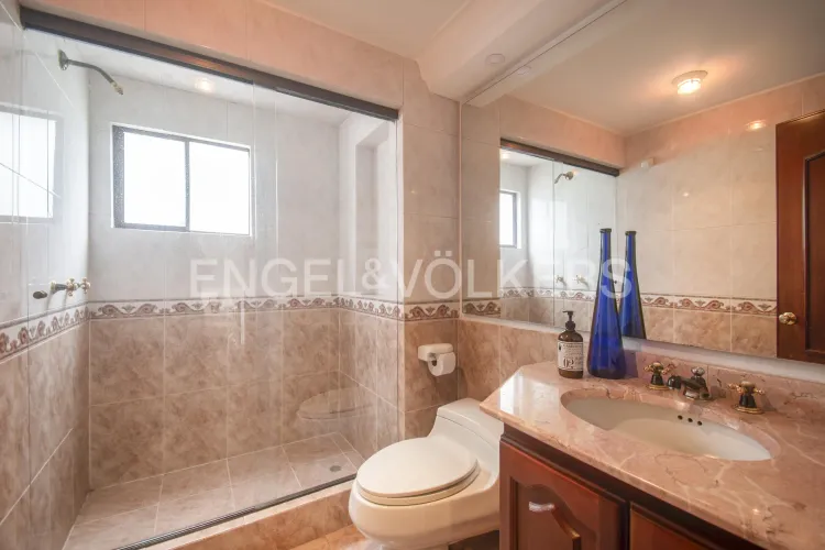 Casa de 4 alcobas en venta en Sotileza, Bogotá, 290 m² · foto 15 de 18