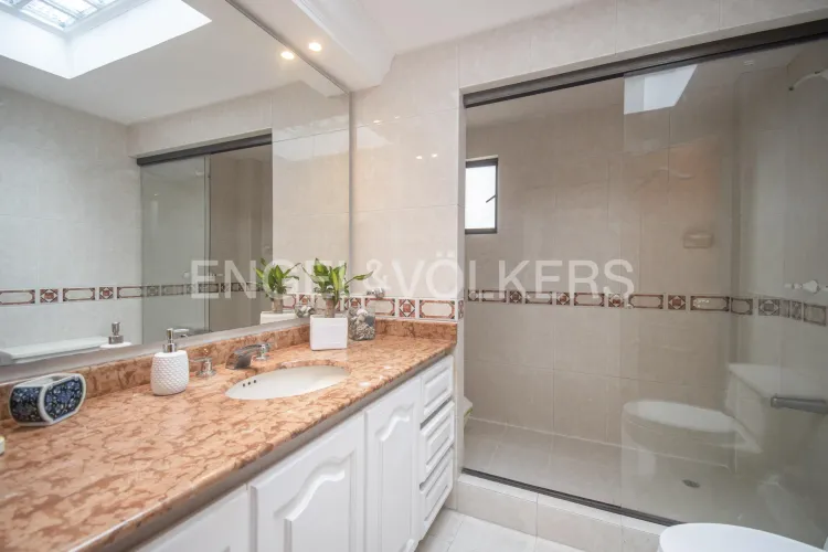 Casa de 4 alcobas en venta en Sotileza, Bogotá, 290 m² · foto 10 de 18