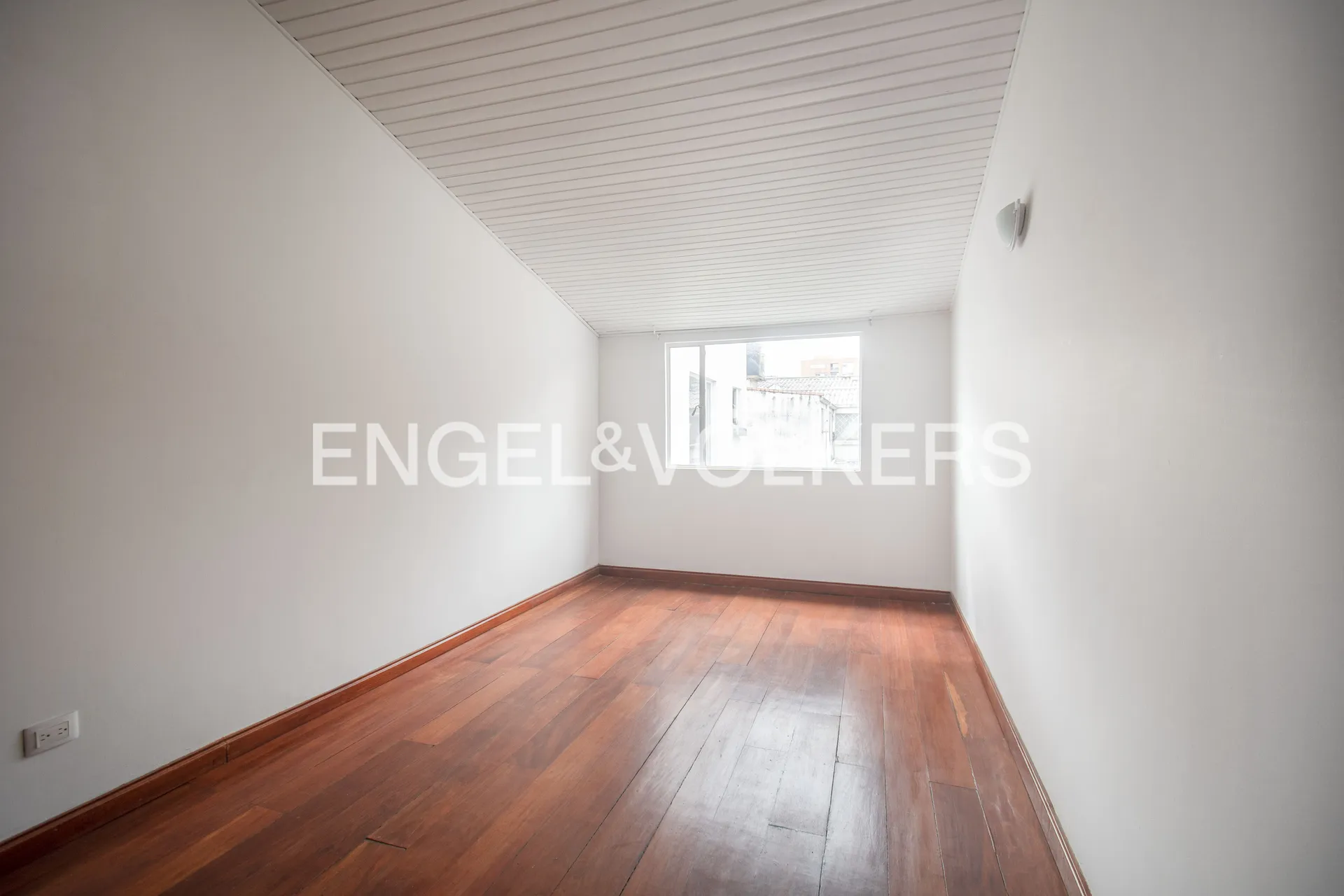 Casa en venta en Pasadena, Bogotá · foto 3 de 20