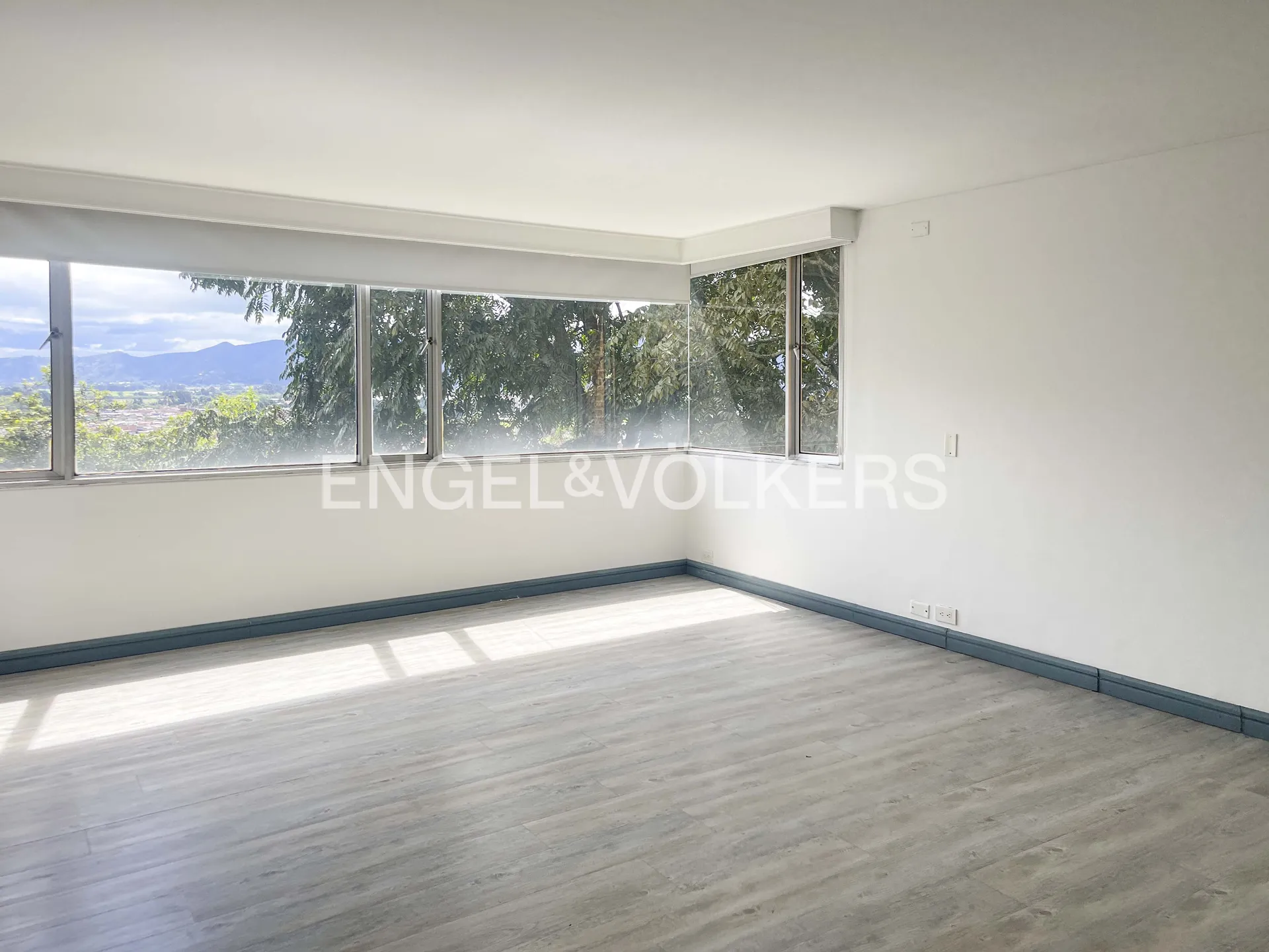 Apartamento en venta en Cerros De Suba, Bogotá · foto 15 de 18