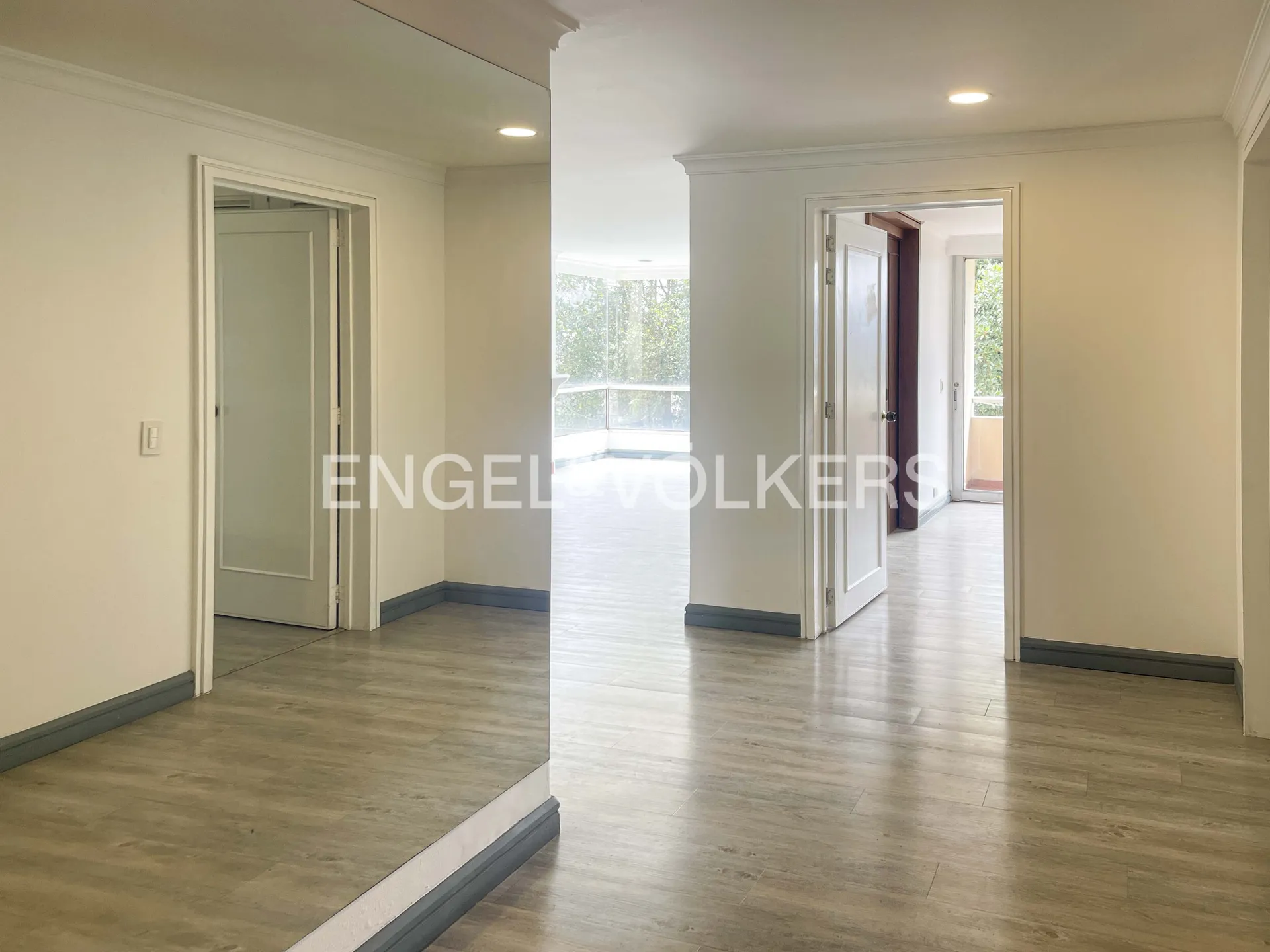 Apartamento en venta en Cerros De Suba, Bogotá · foto 2 de 18