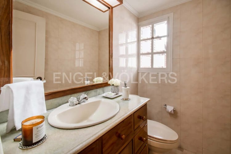 Casa de 4 alcobas en venta en Niza, Bogotá, 220 m² · foto 4 de 20