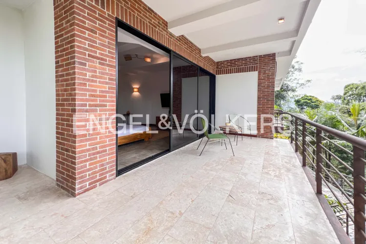 Casa de 10 alcobas en venta en San Lucas, Envigado, 740 m² · foto 18 de 22