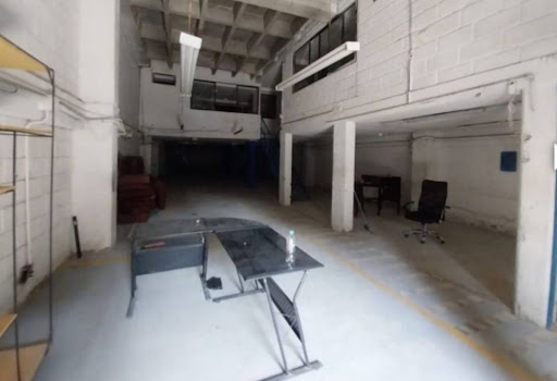 Warehouse for rent in Cristo rey, Medellín