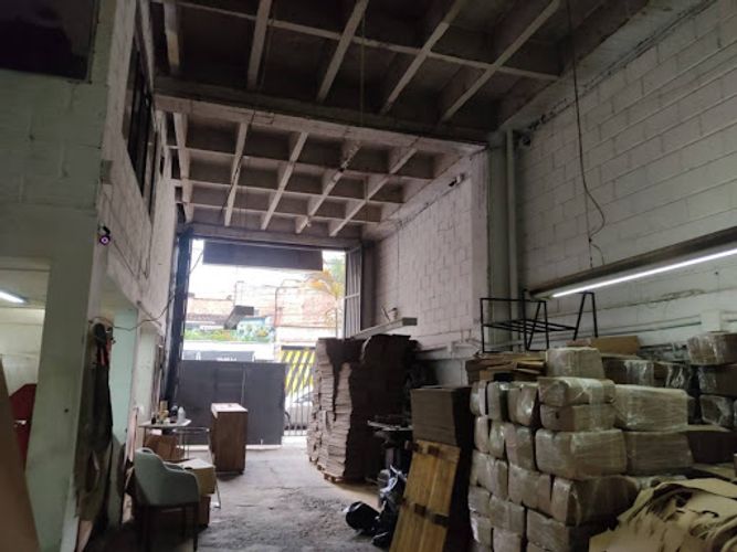 Bodega en arriendo en Cristo Rey, Medellín, 350 m² · foto 4 de 12