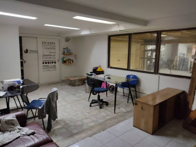 Bodega en arriendo en Cristo Rey, Medellín, 350 m² · foto 5 de 12