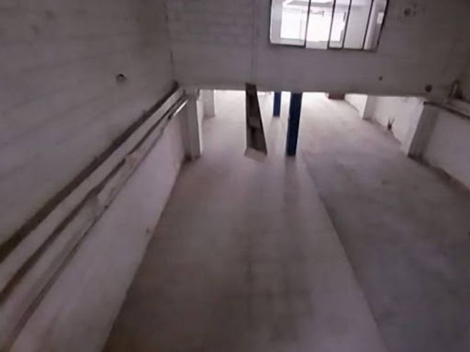 Bodega en arriendo en Cristo Rey, Medellín, 350 m² · foto 7 de 12