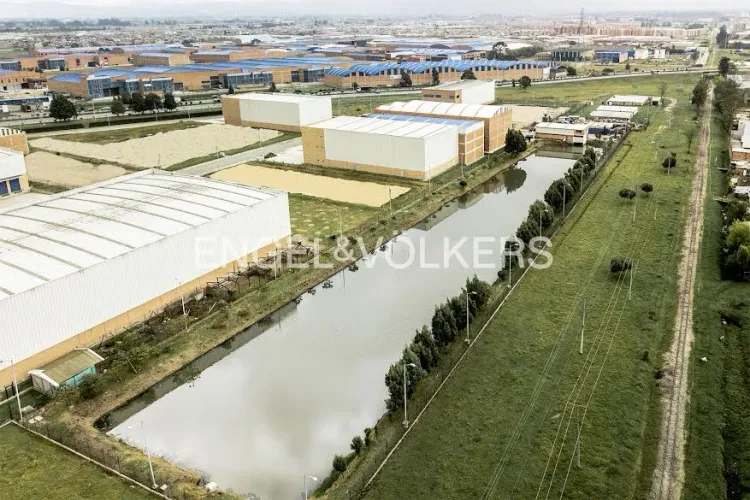 Bodega en venta en Alcala, Mosquera · foto 7 de 10