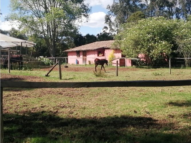 Finca en venta en Los Perez, Chía, 10200 m² · foto 2 de 24