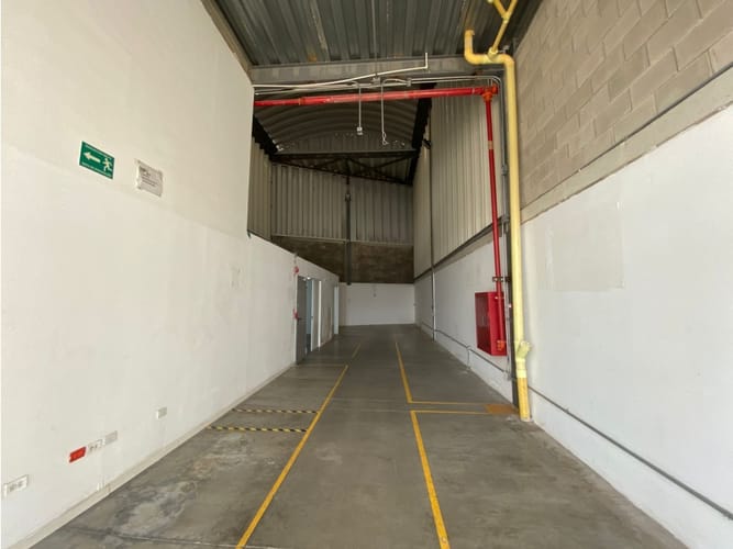 Bodega en arriendo en La Paz, Barranquilla, 300 m² · foto 17 de 24