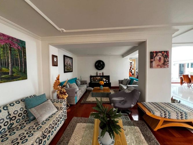 Casa en venta en Santa Barbara Alta, Bogotá · foto 2 de 24