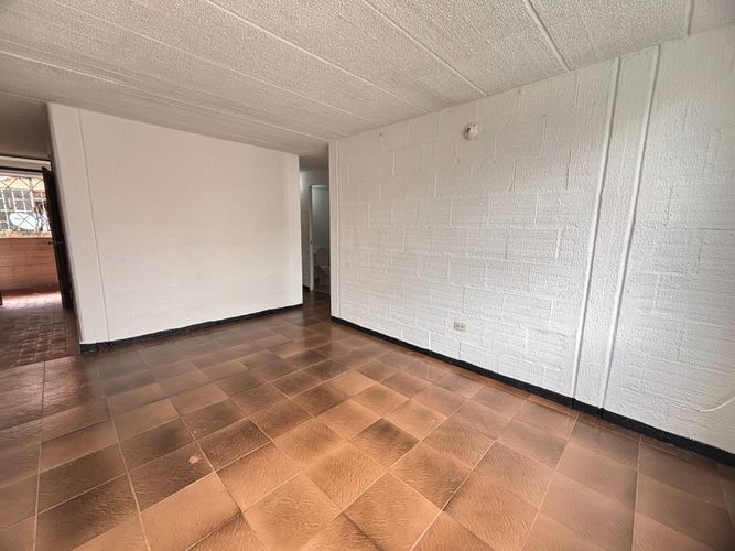 Apartamento de 3 alcobas en venta en Boita, Bogotá, 54 m² · foto 2 de 15