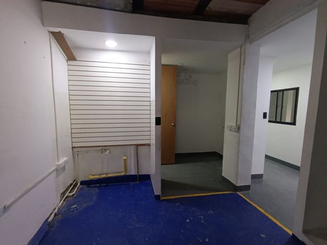 Local en arriendo en Asomadera No.3, Medellín, 70 m² · foto 3 de 10