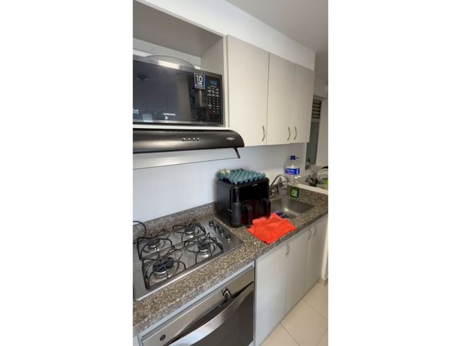 Apartamento de 3 alcobas en venta en Castilla, Bogotá, 62 m² · foto 6 de 12