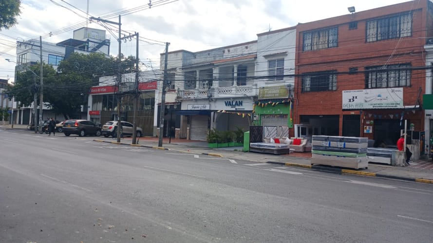 Edificio en venta en Champagnat, Cali, 737 m² · foto 5 de 5