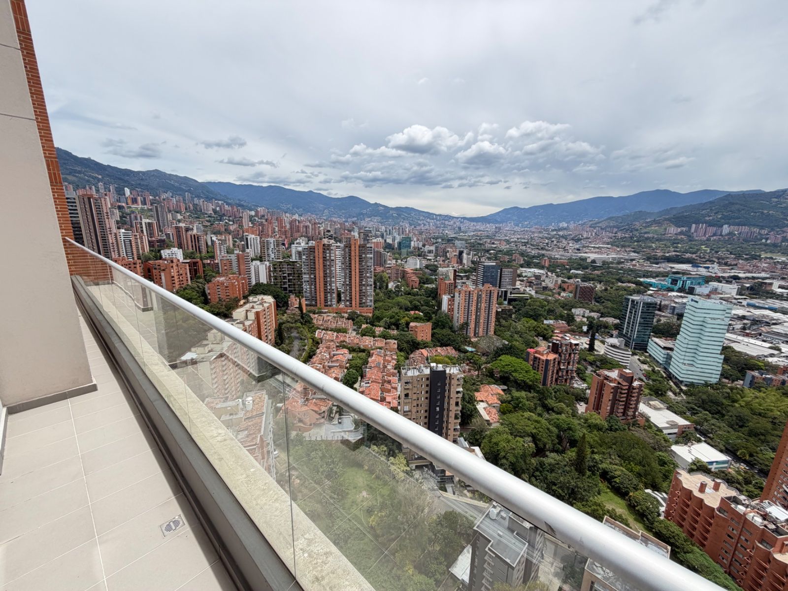 Apartamento en arriendo en Castropol, Medellín · foto 15 de 15