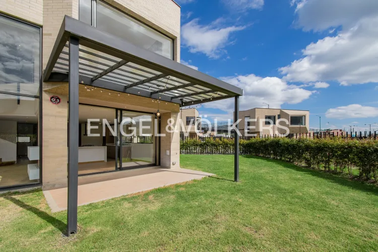 Casa de 3 alcobas en venta en Pueblo Viejo, Cota, 197 m² · foto 15 de 18