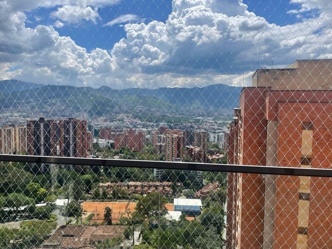 Apartamento de 1 alcoba en arriendo en Los Balsos, Medellín, 53 m² · foto 9 de 17