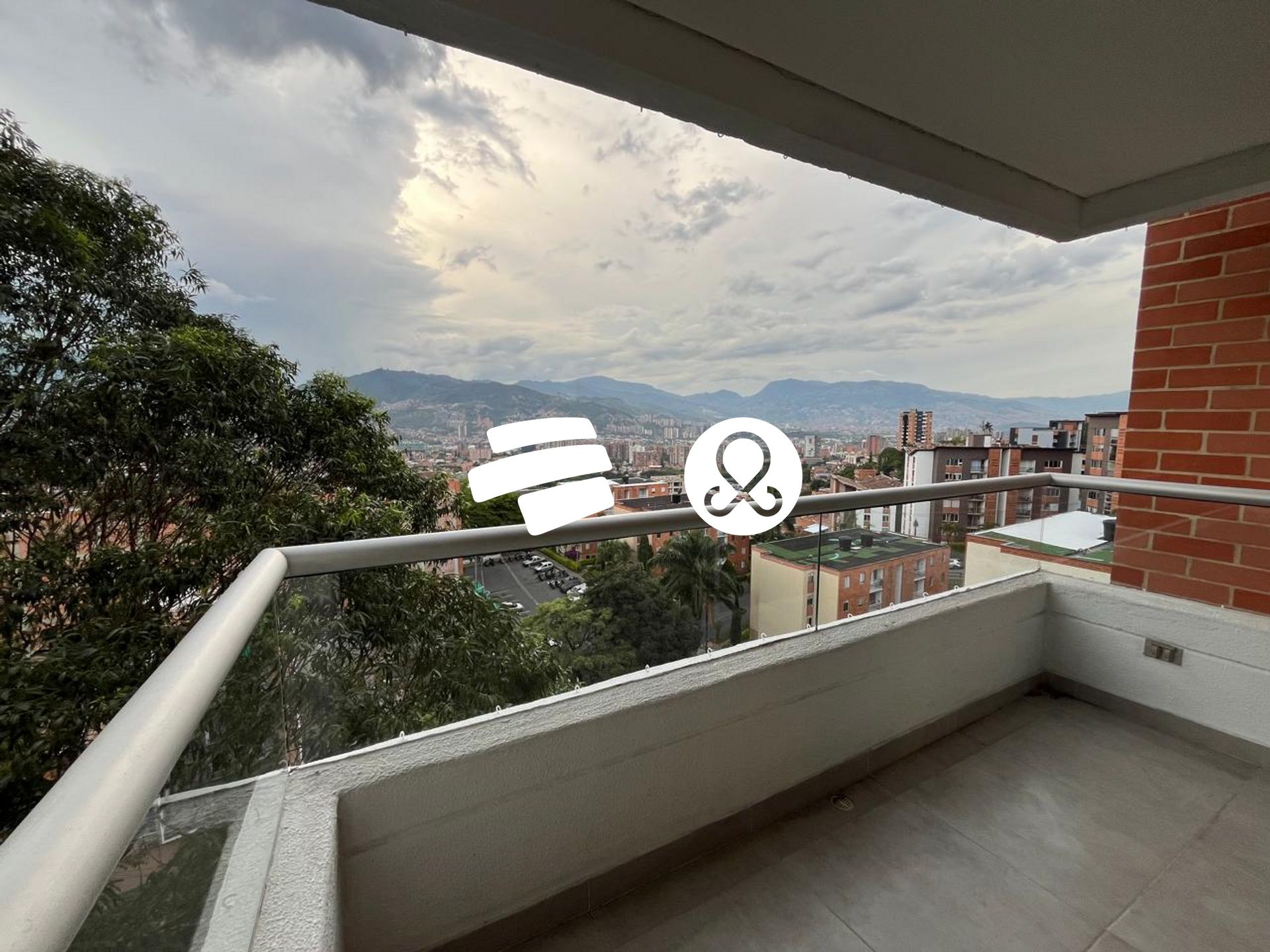 Apartamento en venta en Zona Centro, Envigado · foto 4 de 17