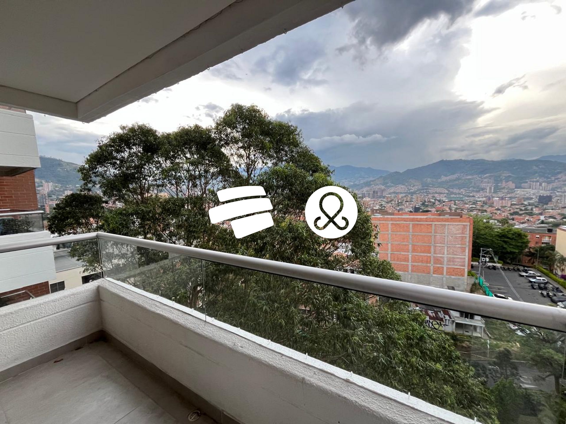 Apartamento en venta en Zona Centro, Envigado · foto 5 de 17
