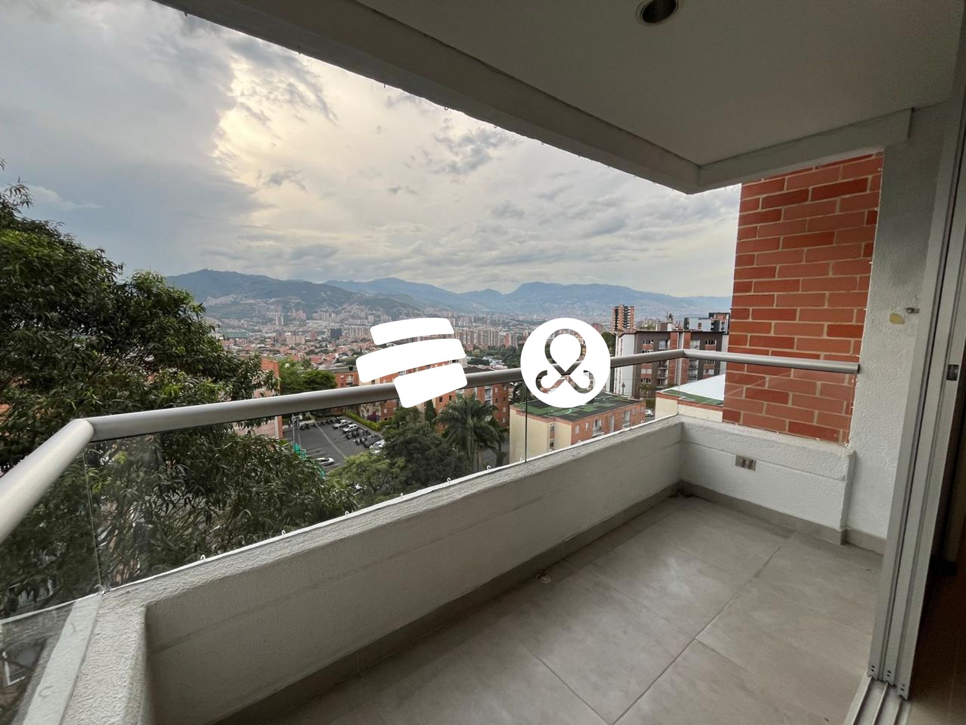 Apartamento en venta en Zona Centro, Envigado · foto 6 de 17