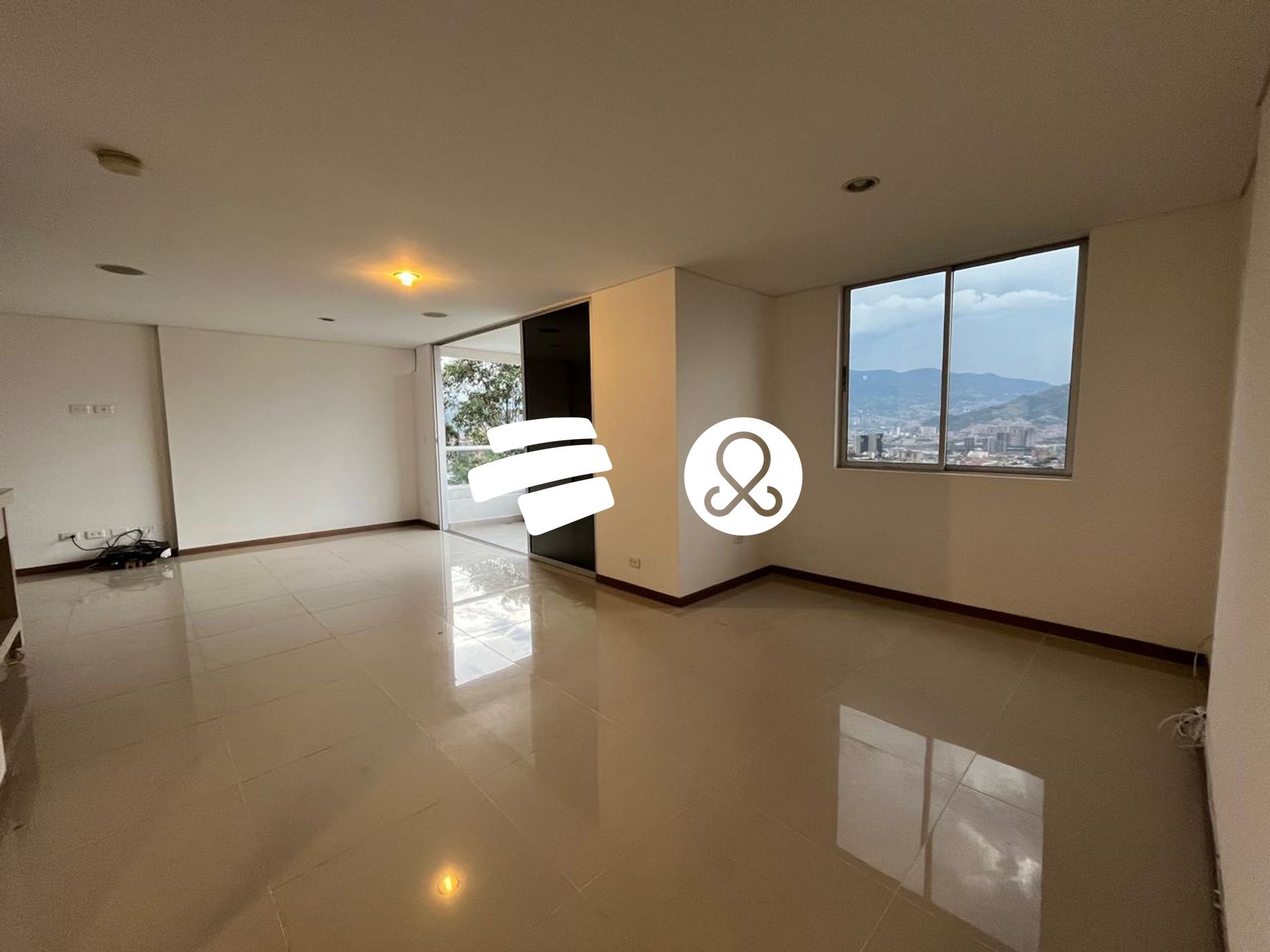 Apartamento en venta en Zona Centro, Envigado · foto 8 de 17
