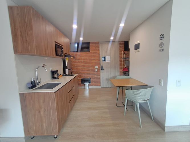 Apartamento de 1 alcoba en arriendo en Las Acacias, Medellín, 42 m² · foto 4 de 12