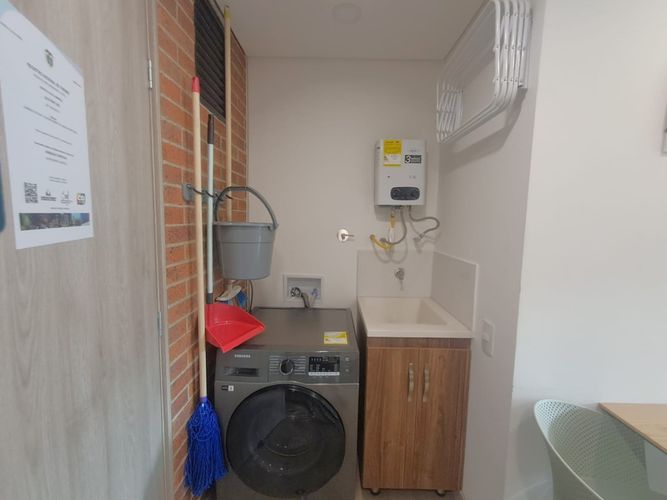 Apartamento de 1 alcoba en arriendo en Las Acacias, Medellín, 42 m² · foto 6 de 12