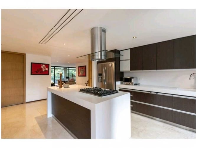 Apartamento en venta en El Poblado, Medellín · foto 5 de 21
