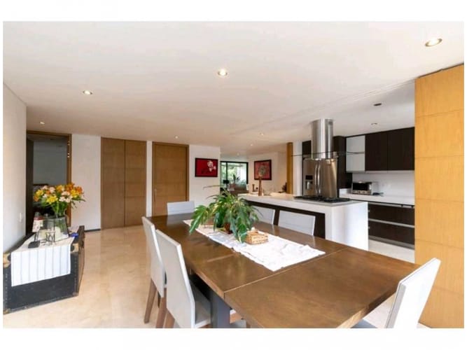Apartamento en venta en El Poblado, Medellín · foto 7 de 21