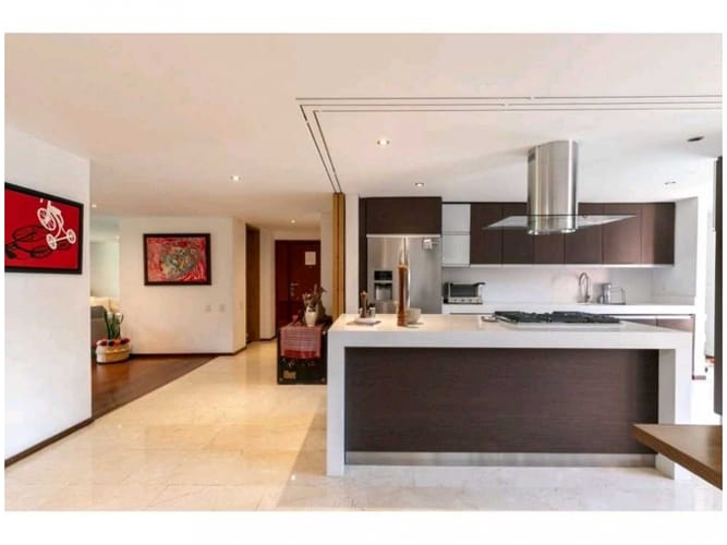 Apartamento en venta en El Poblado, Medellín · foto 10 de 21