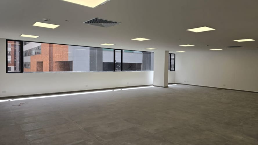 Oficina en arriendo en Ciudad Del Río, Medellín, 133 m² · foto 4 de 10