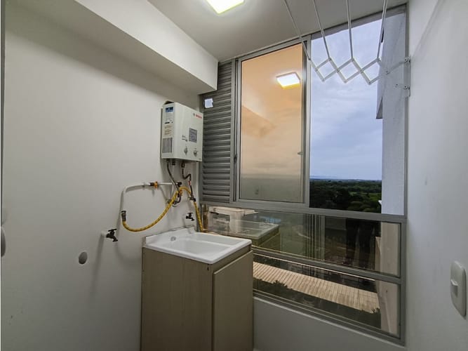 Apartamento en venta en Pinares, Pereira · foto 11 de 20