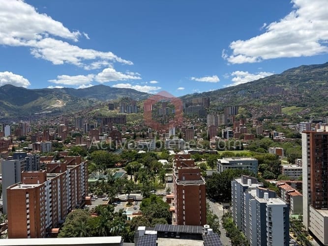 Apartamento de 3 alcobas en venta en Cuarta Brigada, Medellín, 85 m² · foto 2 de 24