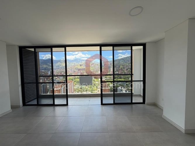 Apartamento de 3 alcobas en venta en Cuarta Brigada, Medellín, 85 m² · foto 4 de 24