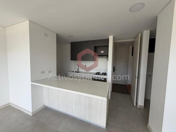 Apartamento de 3 alcobas en venta en Cuarta Brigada, Medellín, 85 m² · foto 5 de 24
