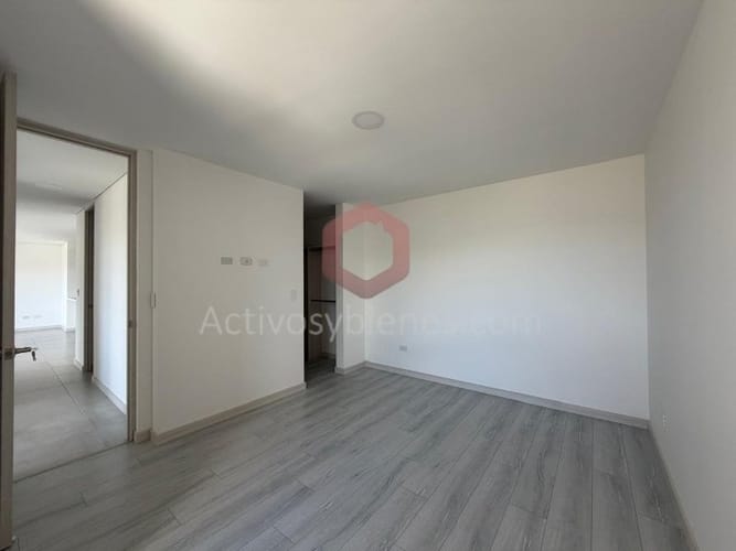 Apartamento de 3 alcobas en venta en Cuarta Brigada, Medellín, 85 m² · foto 10 de 24