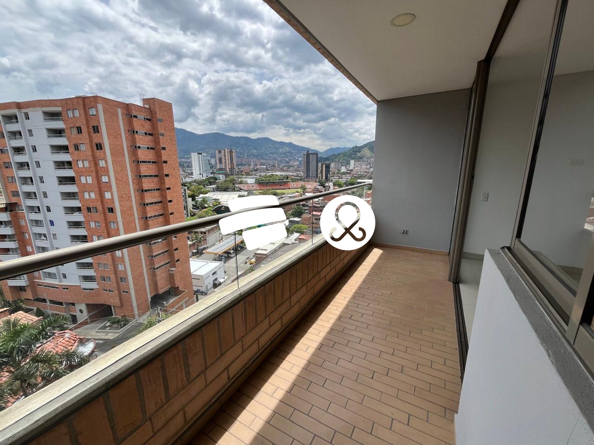 Apartamento en venta en Zona Centro, Envigado · foto 9 de 24