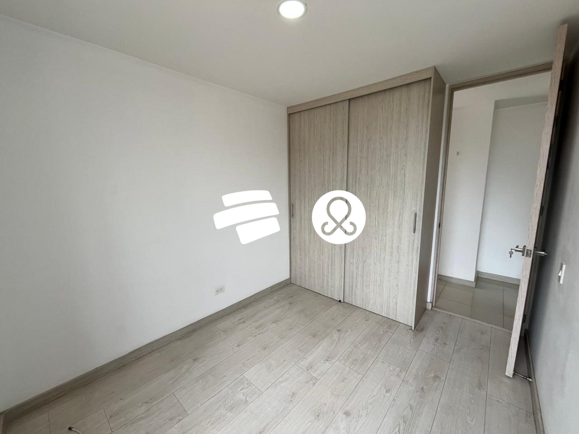 Apartamento en venta en Zona Centro, Envigado · foto 12 de 24