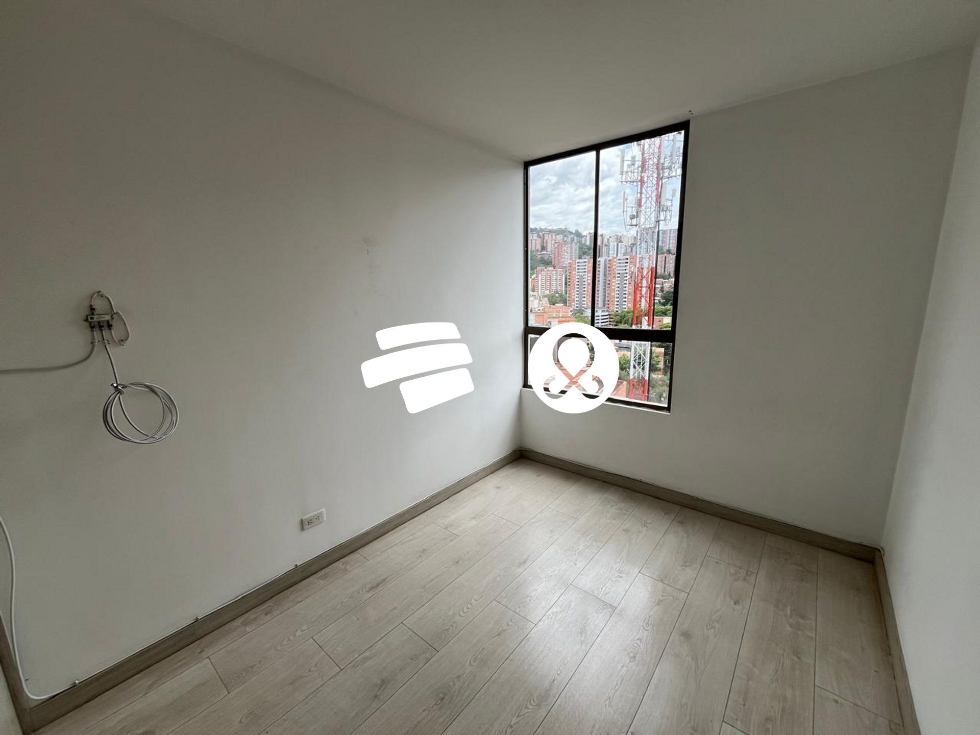 Apartamento en venta en Zona Centro, Envigado · foto 14 de 24