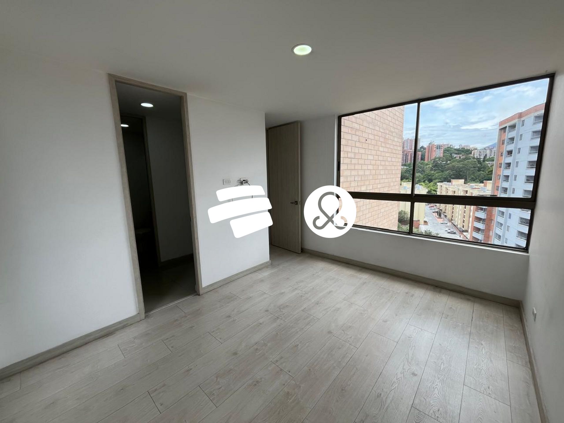 Apartamento en venta en Zona Centro, Envigado · foto 16 de 24