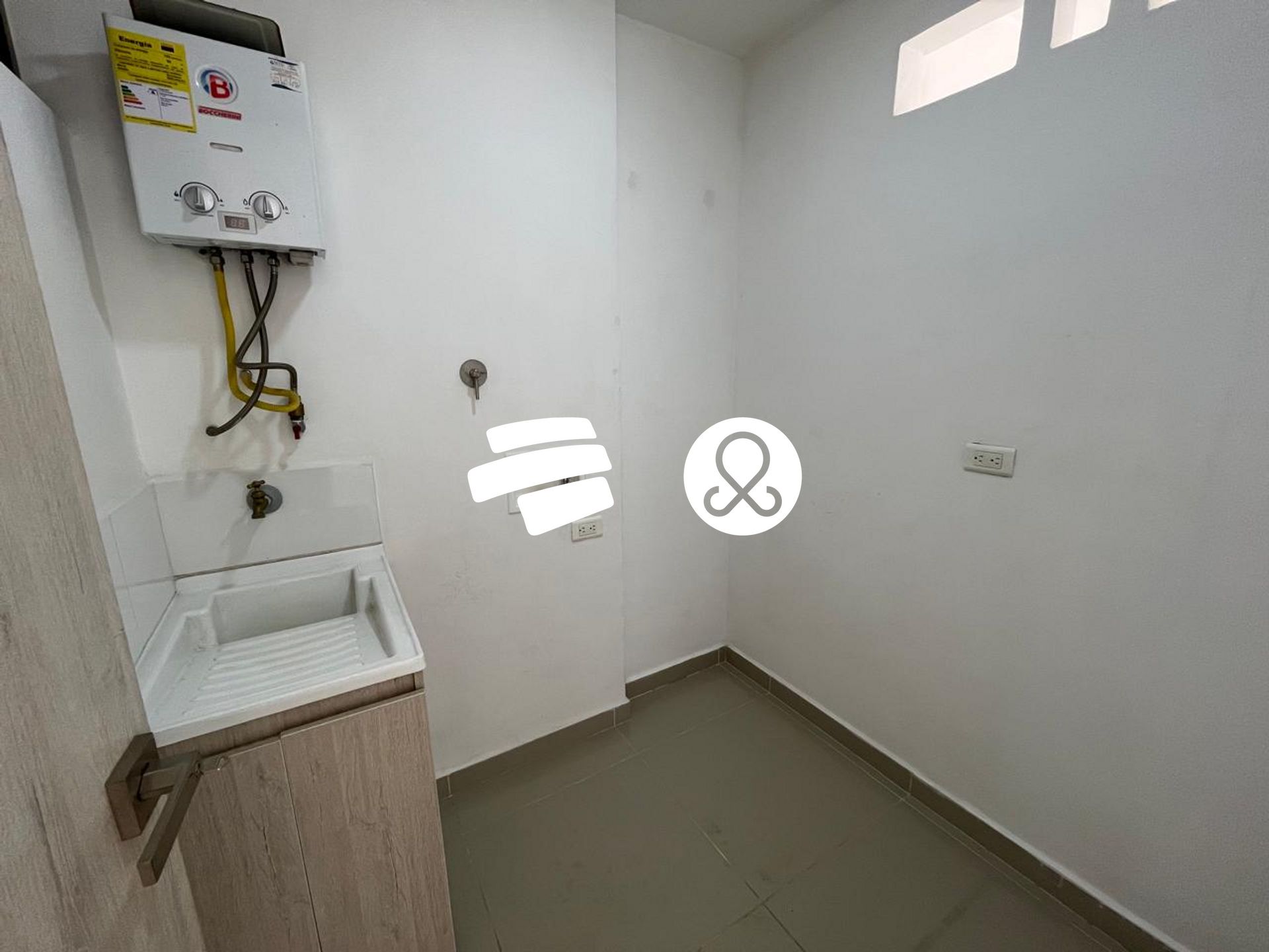 Apartamento en venta en Zona Centro, Envigado · foto 21 de 24