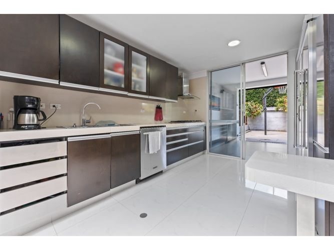 Apartamento de 3 alcobas en venta en San Lucas, Medellín, 378 m² · foto 11 de 24