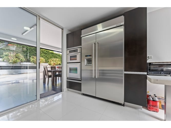 Apartamento de 3 alcobas en venta en San Lucas, Medellín, 378 m² · foto 12 de 24