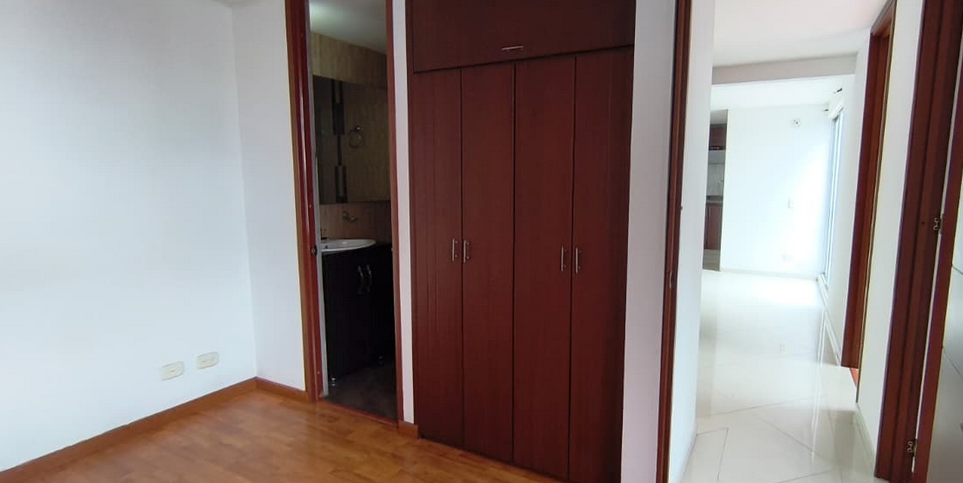 Apartamento en venta en Castilla, Bogotá · foto 4 de 24