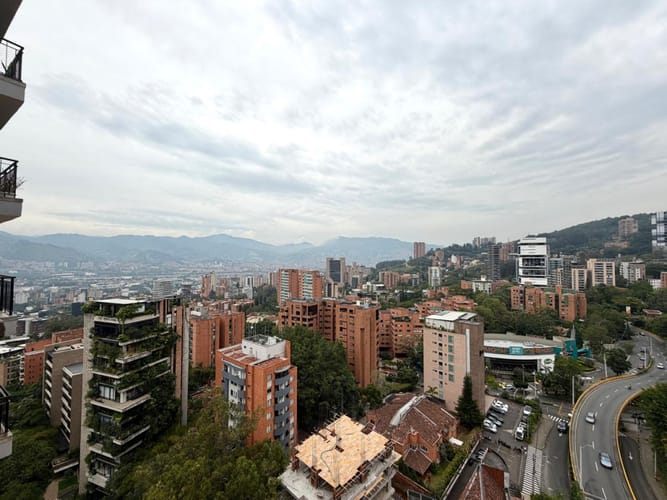 Oficina en arriendo en Altos Del Poblado, Medellín, 62 m² · foto 6 de 16