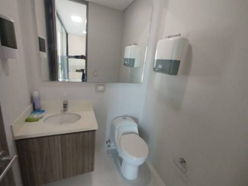 Oficina en arriendo en Milla De Oro, Medellín, 70 m² · foto 11 de 14